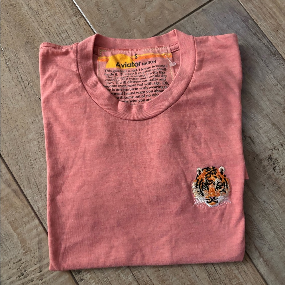 RARE BRAND NEW - AVIATOR NATION EMBROIDERED TIGER TEE